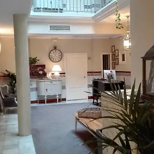 https://le-petit-paris.es-andalucia.com